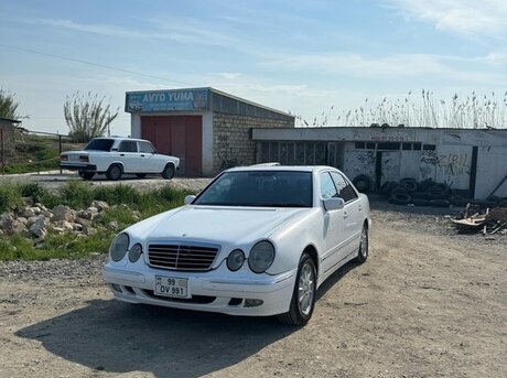 Mercedes E 280 2001