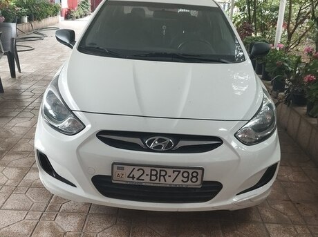Hyundai Accent 2013