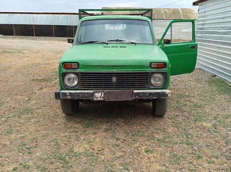 LADA (VAZ) Niva