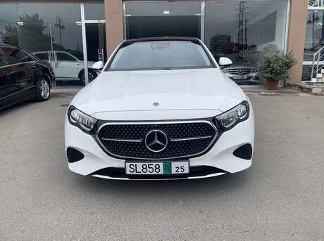 Mercedes E 200