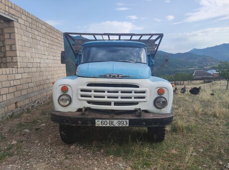 ZIL 130