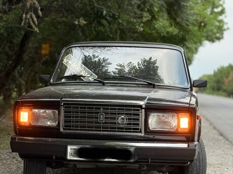 LADA (VAZ) 2107 2011