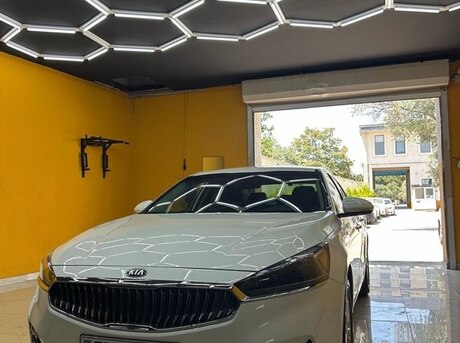 Kia Cadenza 2016