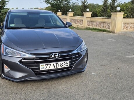 Hyundai Elantra 2019
