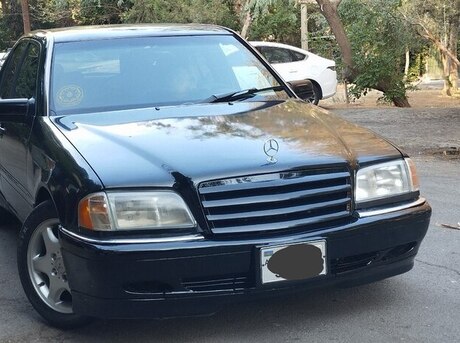 Mercedes C 180
