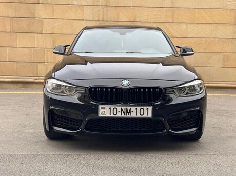 BMW 330 2018