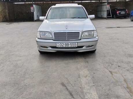 Mercedes C 180