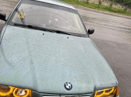 BMW 318 1994
