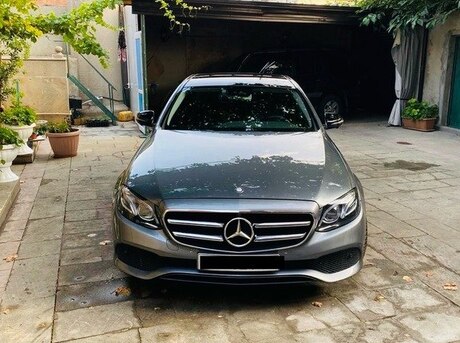 Mercedes E 300
