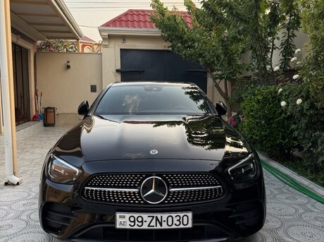Mercedes E 350 e 2022