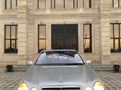 Mercedes E 240 2000