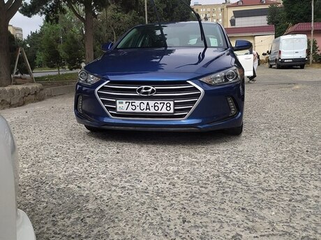 Hyundai Elantra 2017