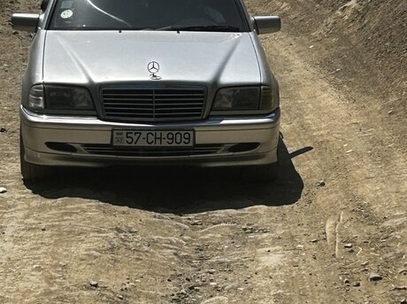 Mercedes C 180