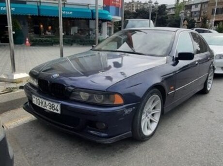 BMW 528