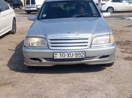 Mercedes C 180