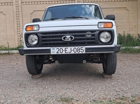 LADA (VAZ) Niva 2012