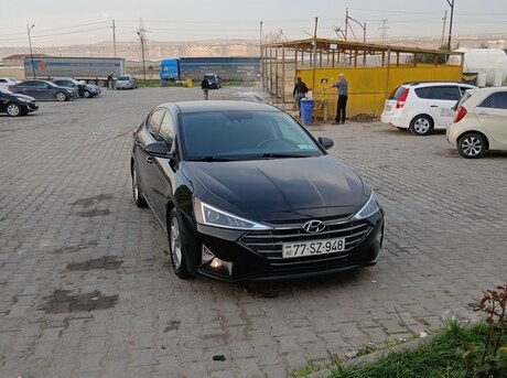 Hyundai Elantra 2019