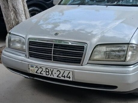 Mercedes C 180