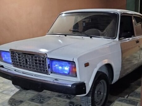 LADA (VAZ) 2107 2005