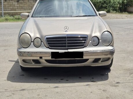 Mercedes E 220 d 2000