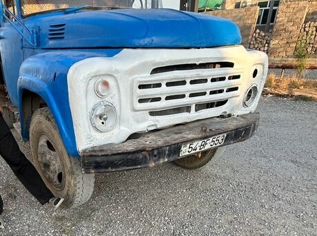 ZIL 130