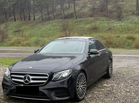 Mercedes E 300