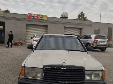 Mercedes 190 1990