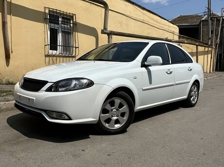 Daewoo Gentra 2014
