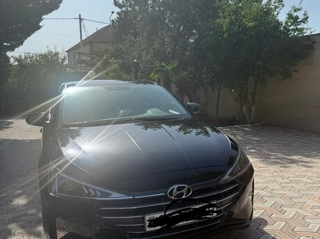 Hyundai Elantra 2018