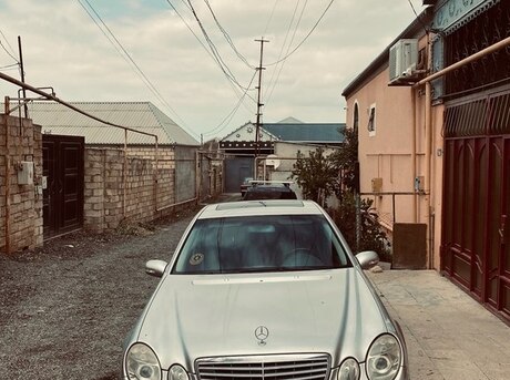 Mercedes E 240 2002