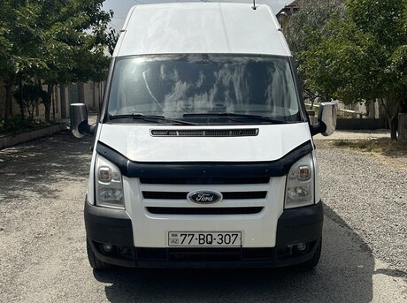 Ford Transit 2011