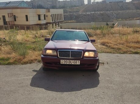 Mercedes C 200