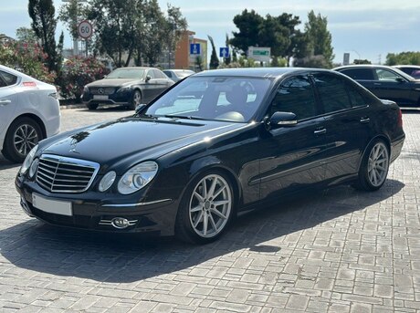 Mercedes E 200