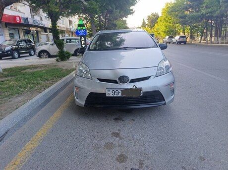 Toyota Prius 2012