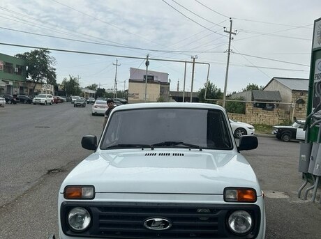 LADA (VAZ) Niva 2016