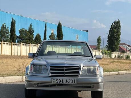 Mercedes E 220 1995