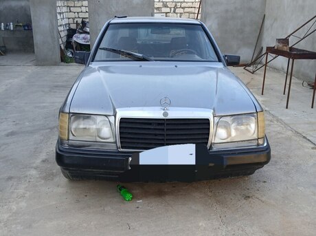 Mercedes E 250 1989