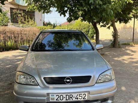 Opel Astra 2001