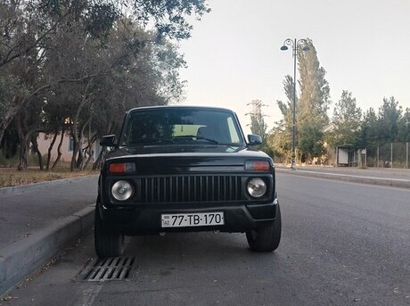 LADA (VAZ) Niva 2017