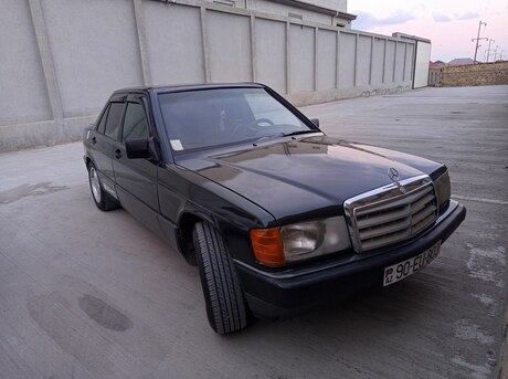 Mercedes 190 1990
