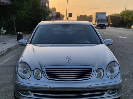 Mercedes E 220 d 2004