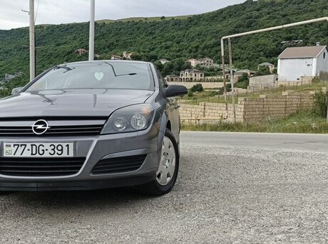 Opel Astra 2004