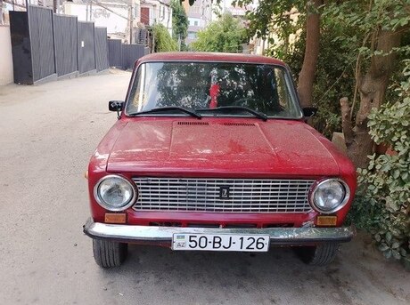 LADA (VAZ) 21011