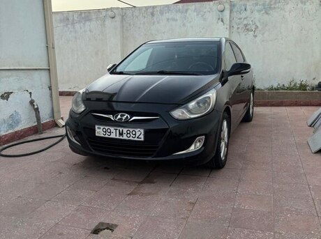 Hyundai Accent 2012