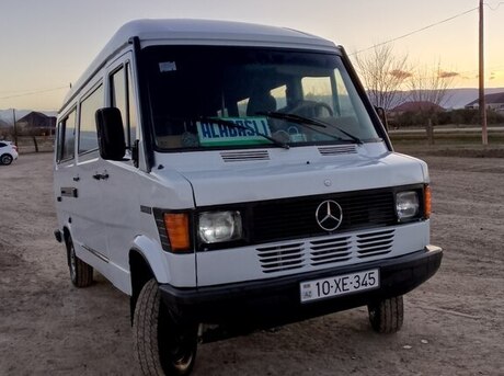 Mercedes 208 D 1993