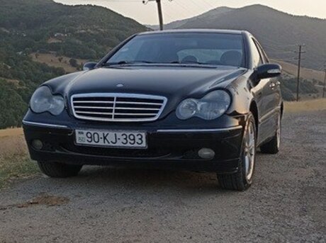 Mercedes C 240