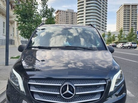 Mercedes  2017