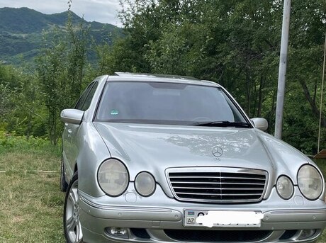 Mercedes E 320 2001