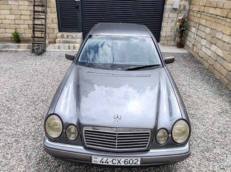 Mercedes E 240 1998