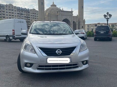Nissan Sunny 2013